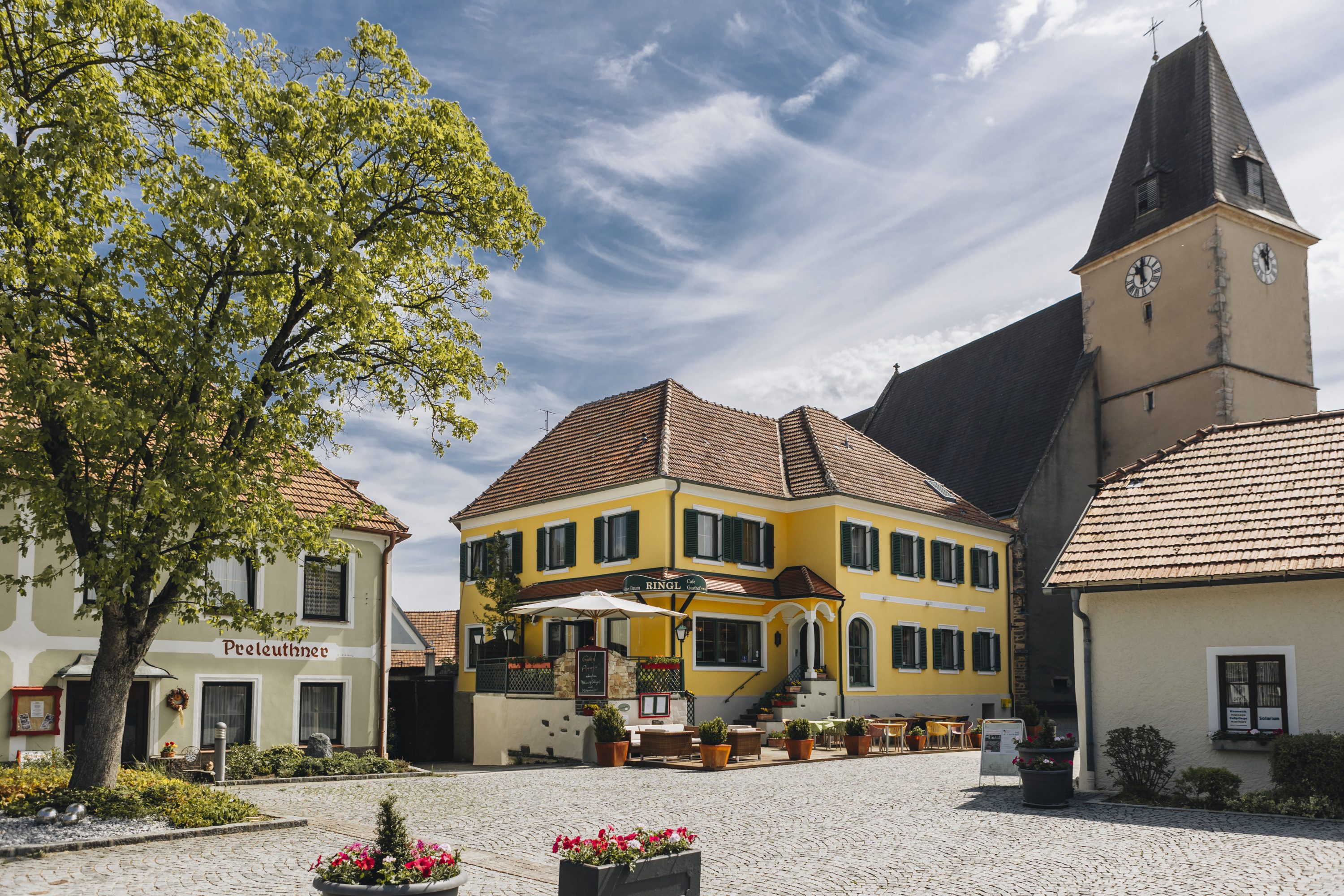Einkehren in Maria Laach