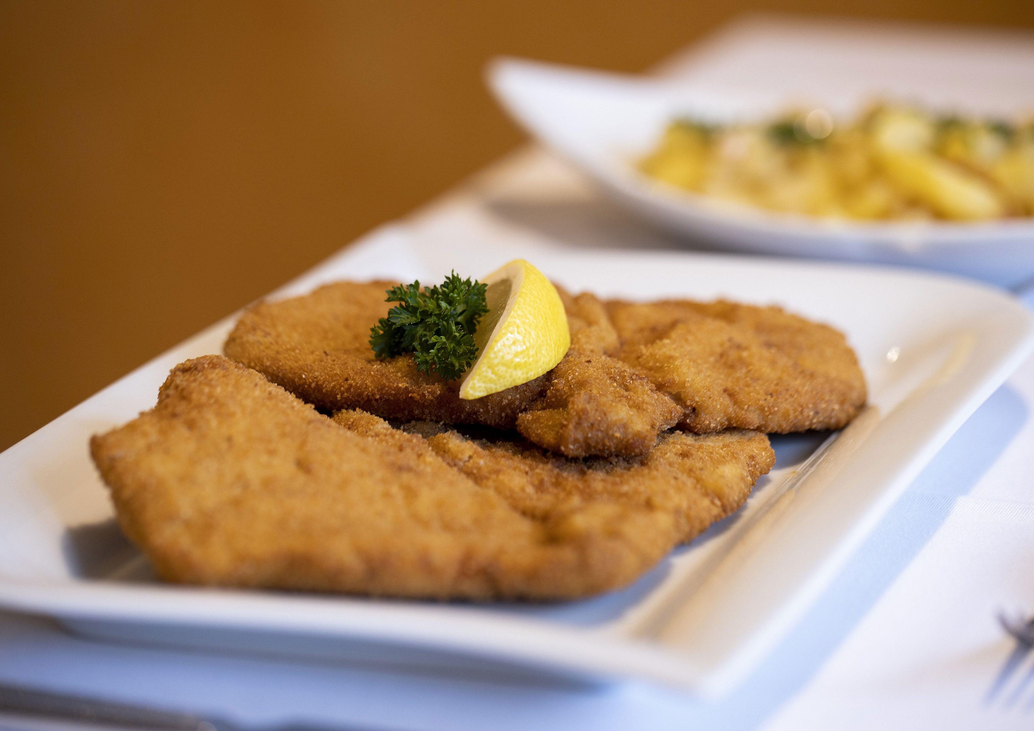 Klassiker: Schnitzel, Erdäpfelsalat