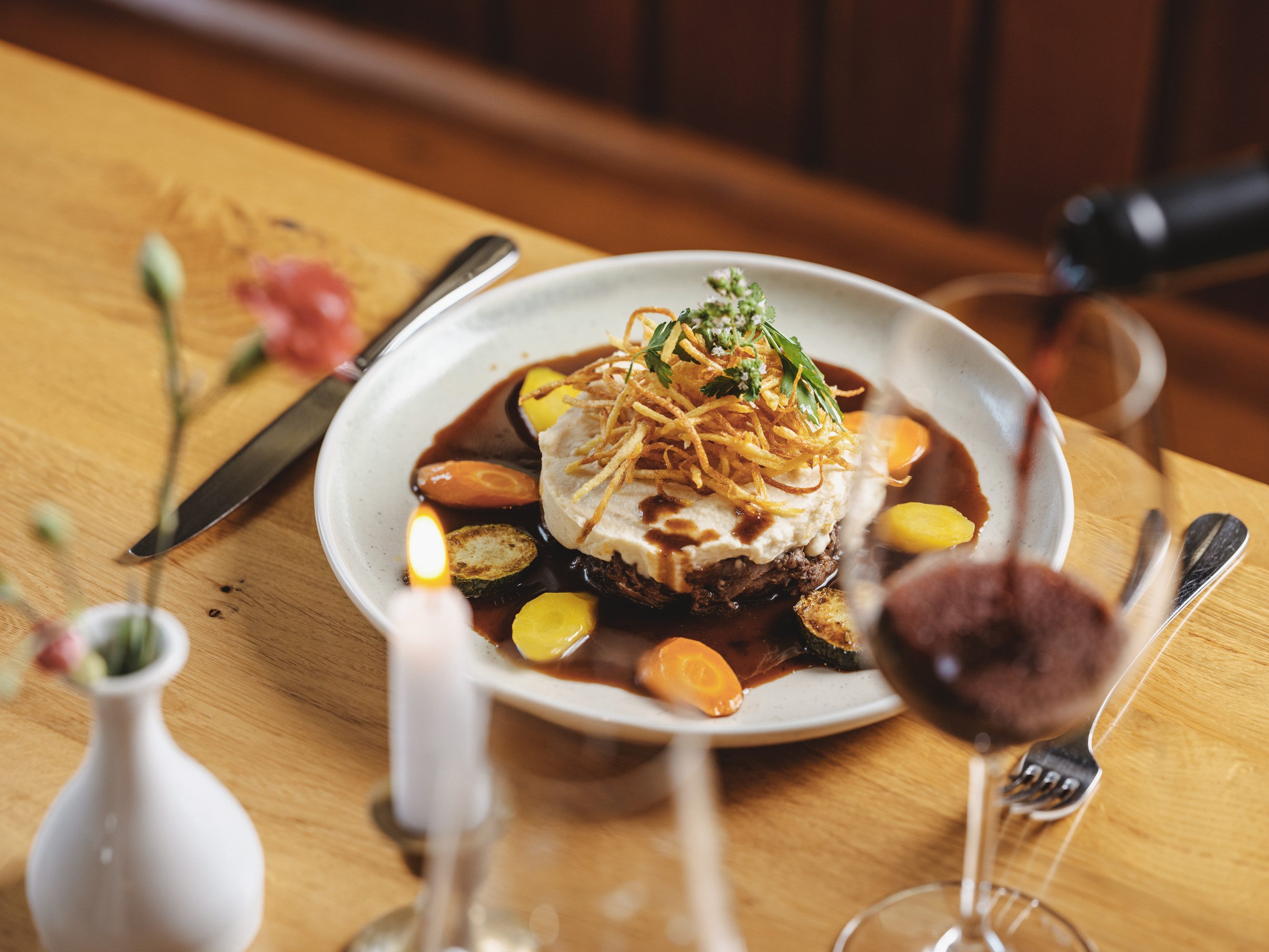 Ochsenschlepp in Zweigeltsauce mit Erdäpfelpüree