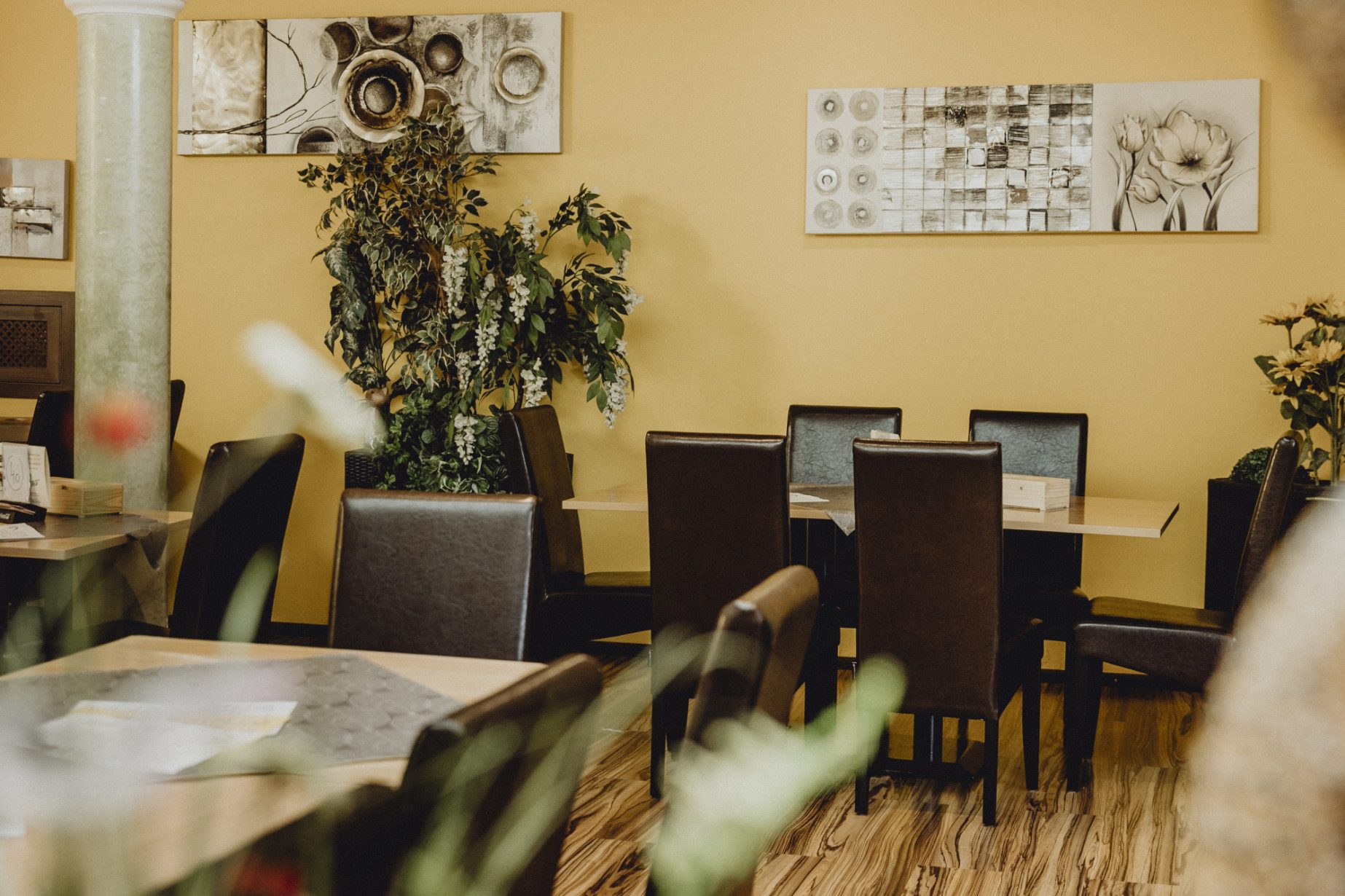 Wirtshaus mit Mittagsbuffet