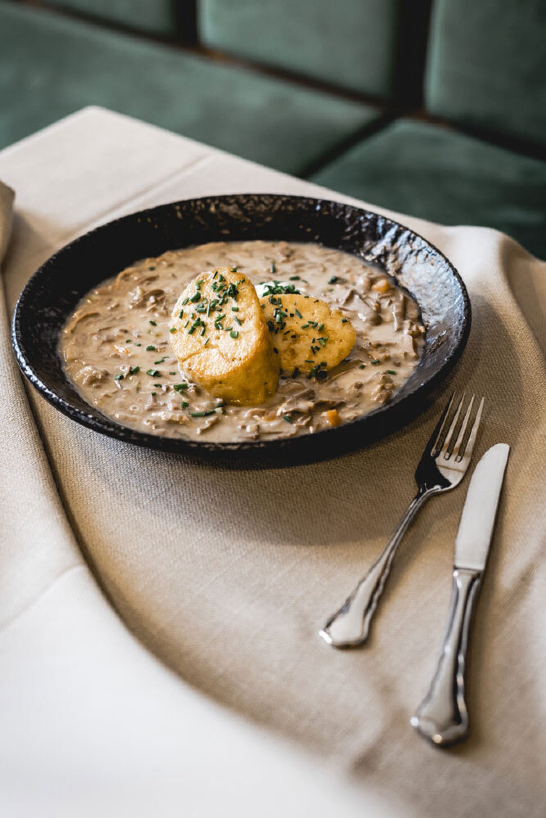 Beuschl mit Semmelknödeln