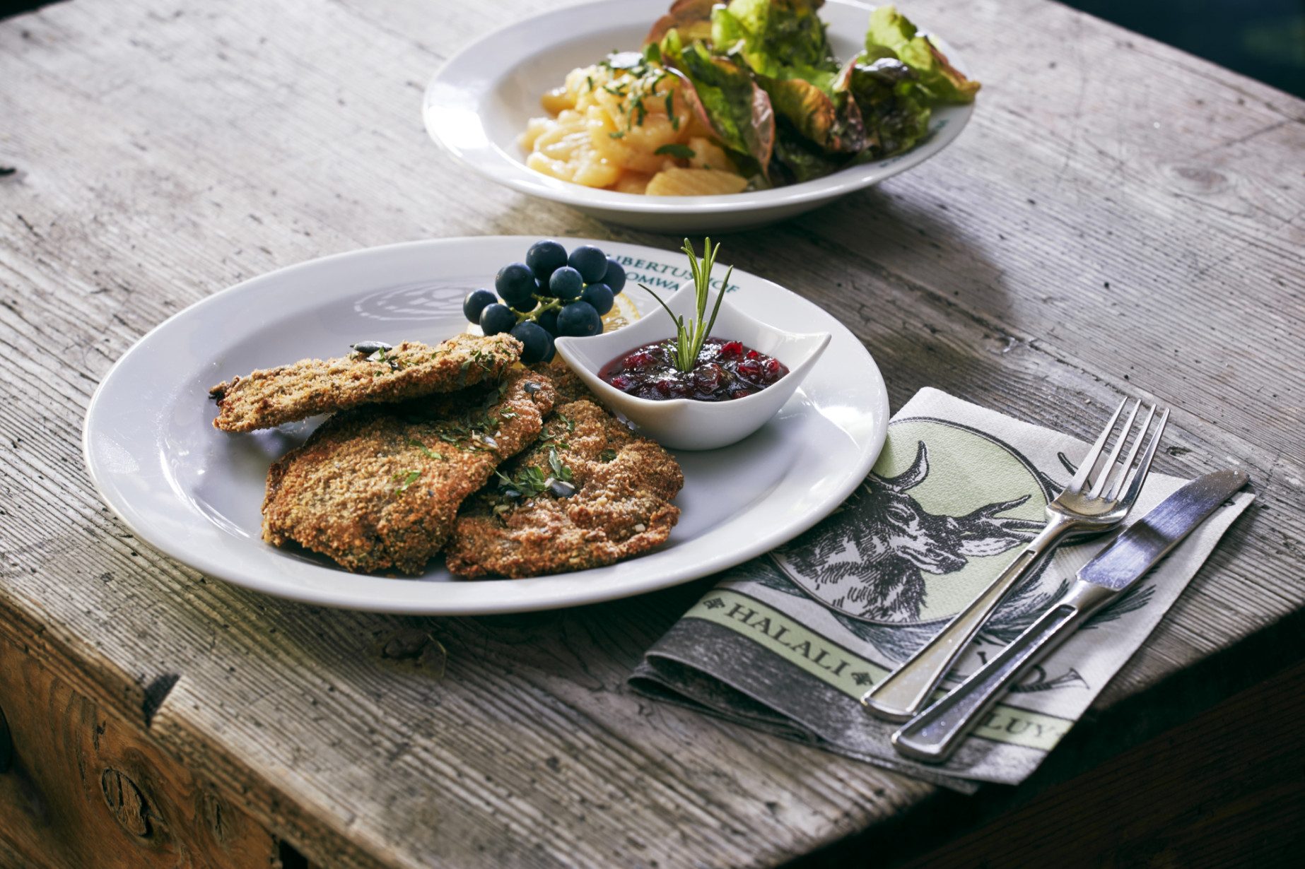 Rehschnitzel, sowie ganzjährig weitere Wildgerichte